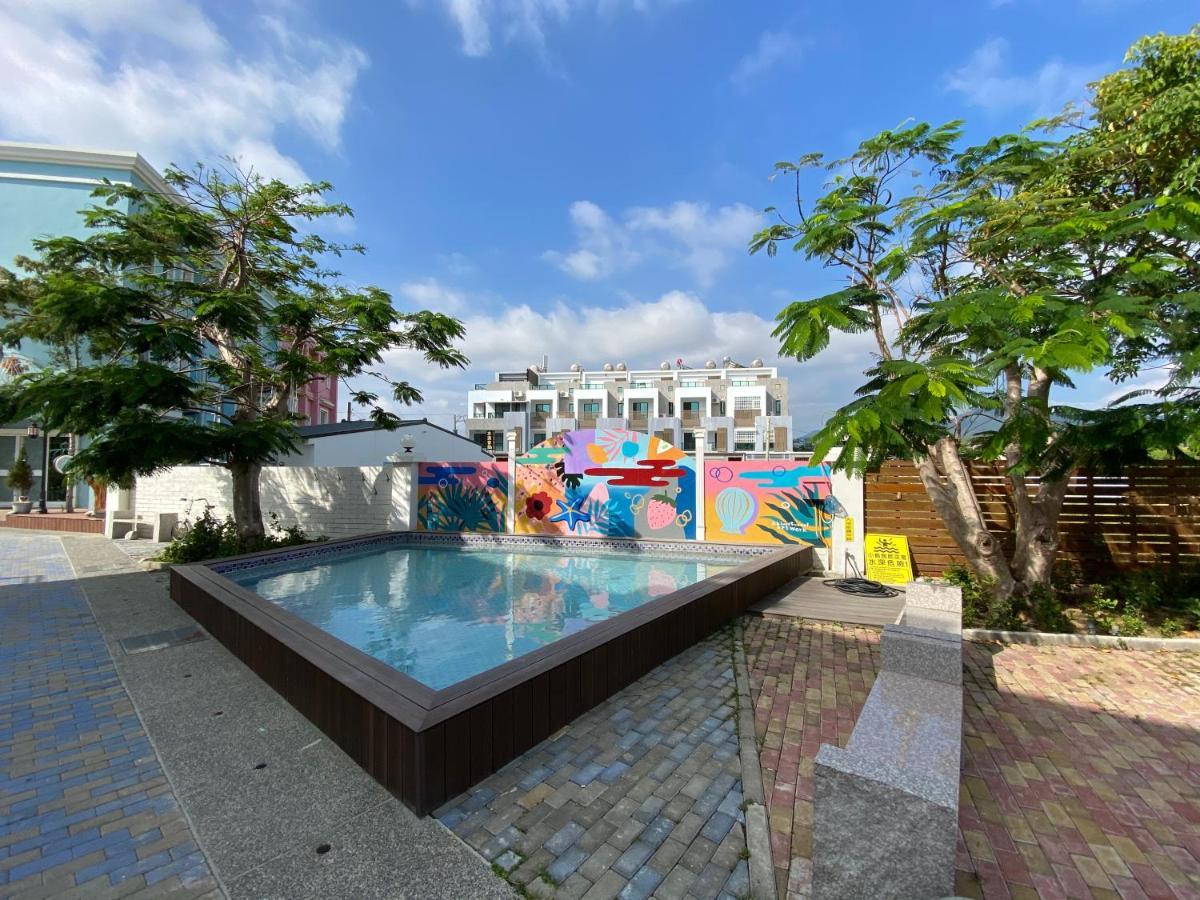 Burano Yellow Villa Hengchun Old Town Exterior foto