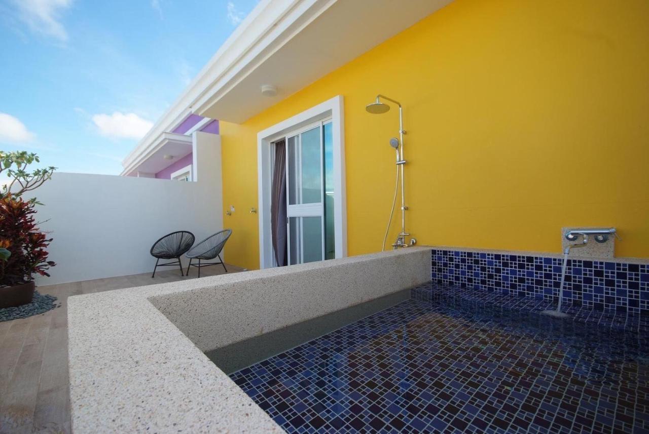 Burano Yellow Villa Hengchun Old Town Exterior foto